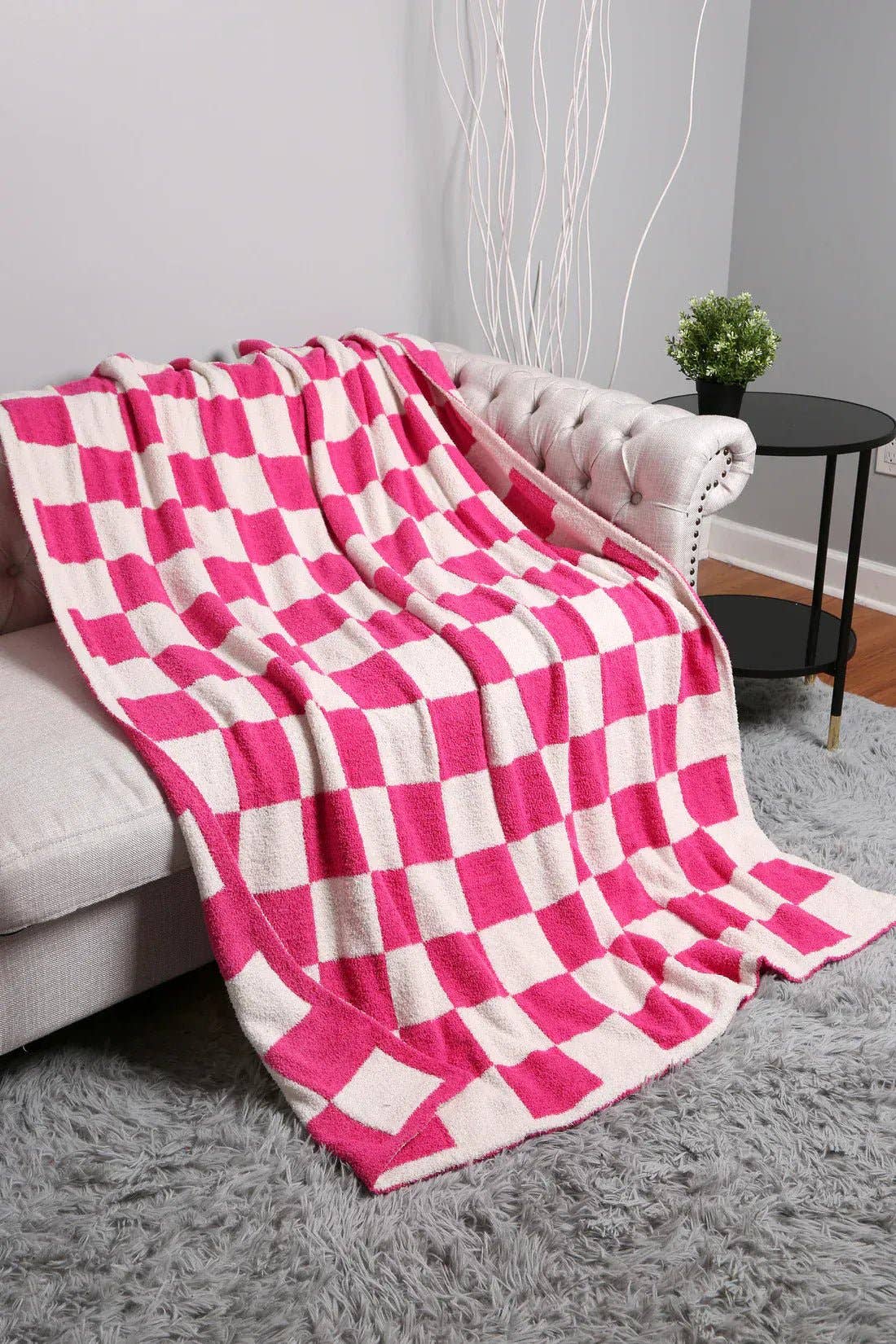 JCL4316 Super Lux Checkered Throw Blanket: Beige