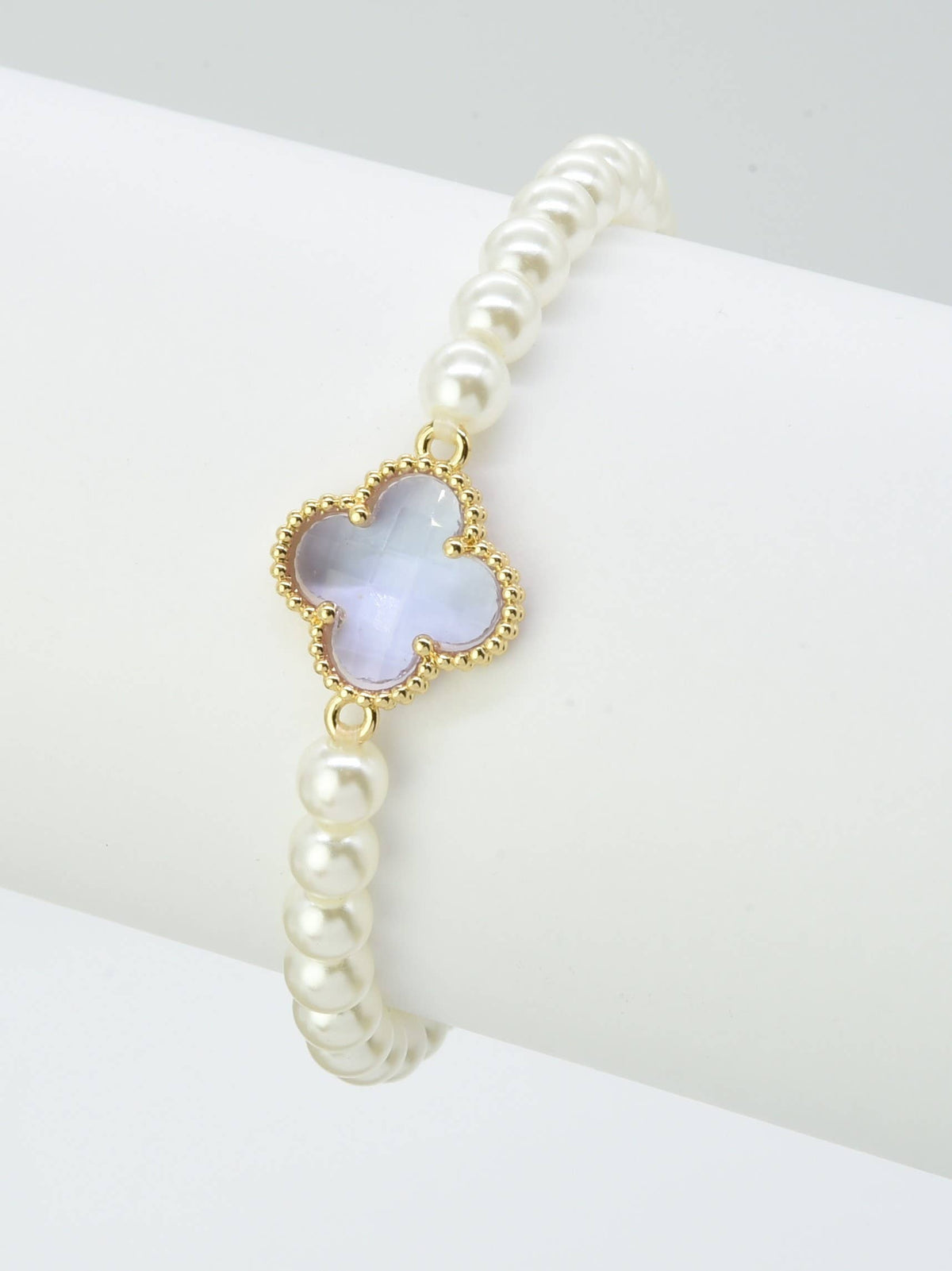 Clover Accent Pearl Stretch Beaded Bracelet